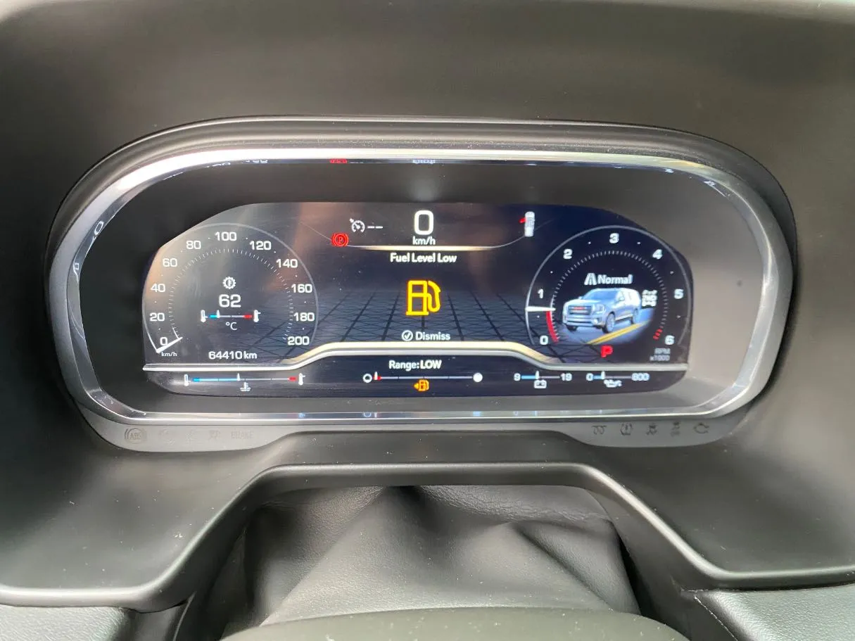Car image 19