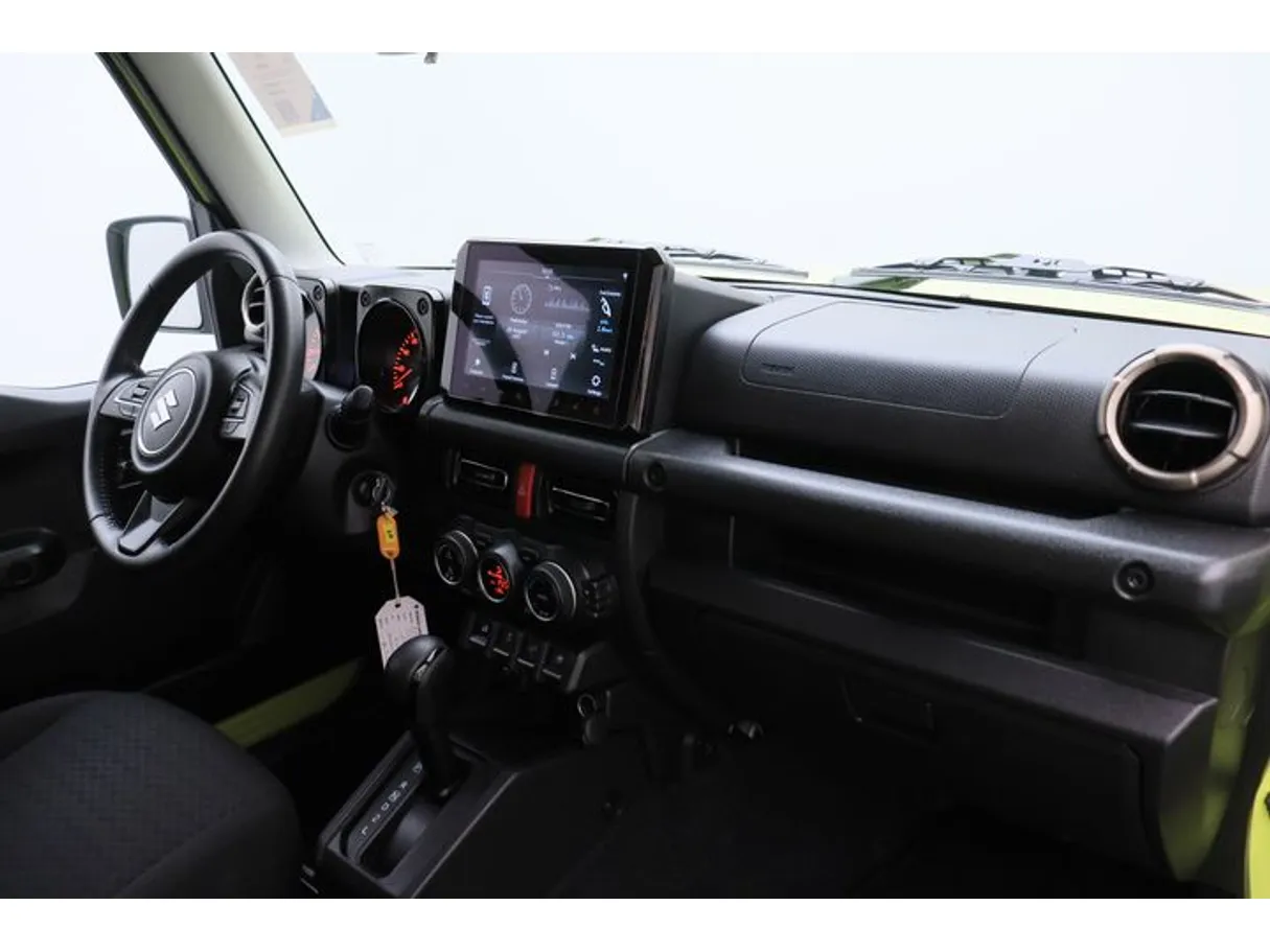 Car image 10