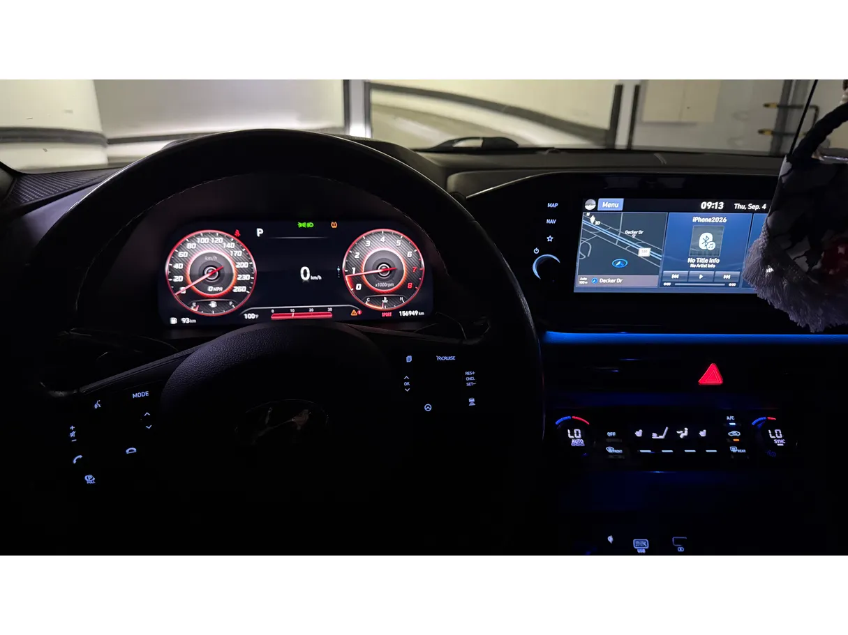 Car image 6