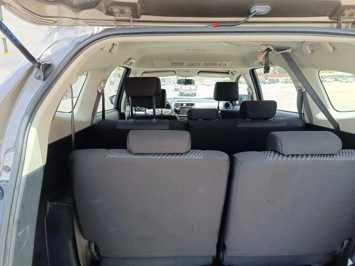 Car image 32