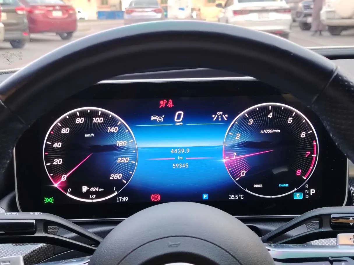 Car image 23