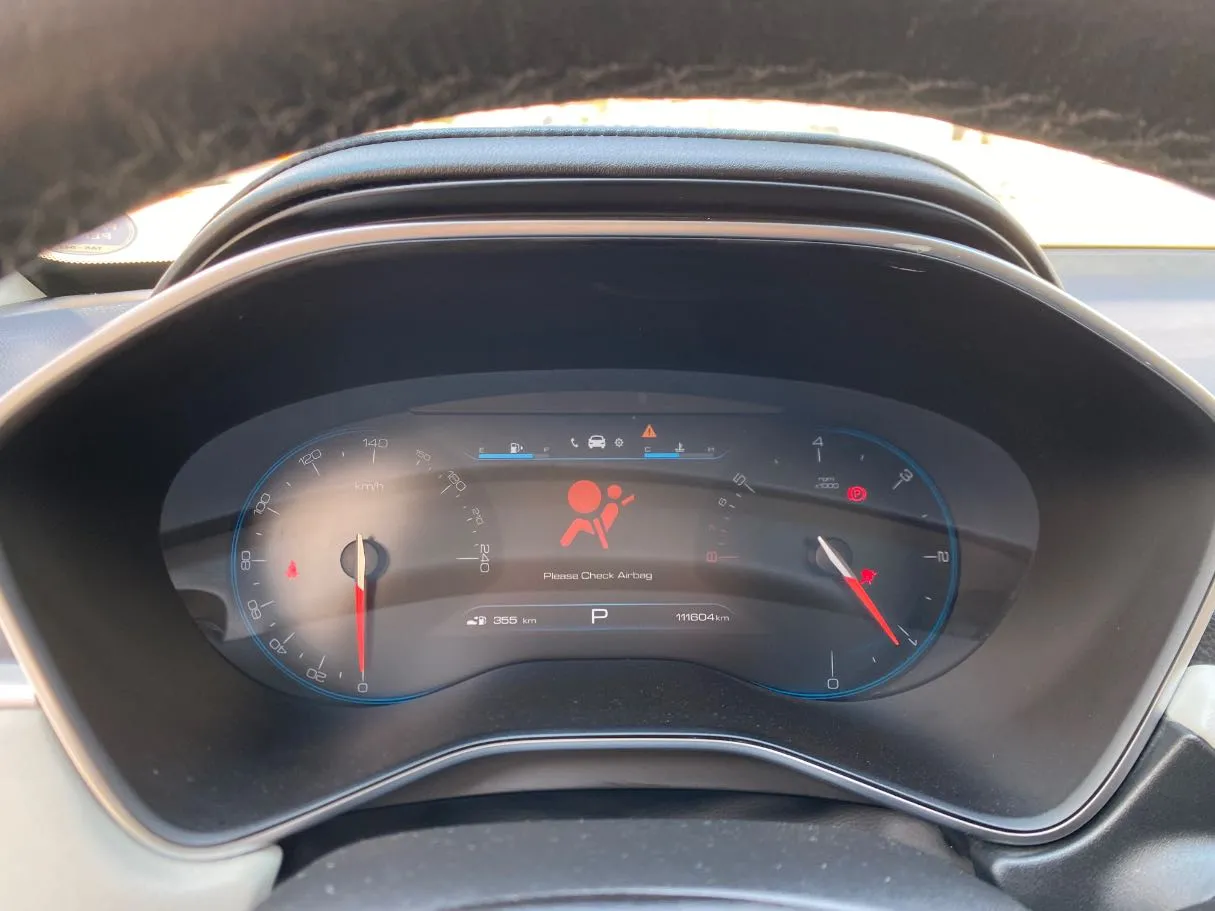 Car image 18