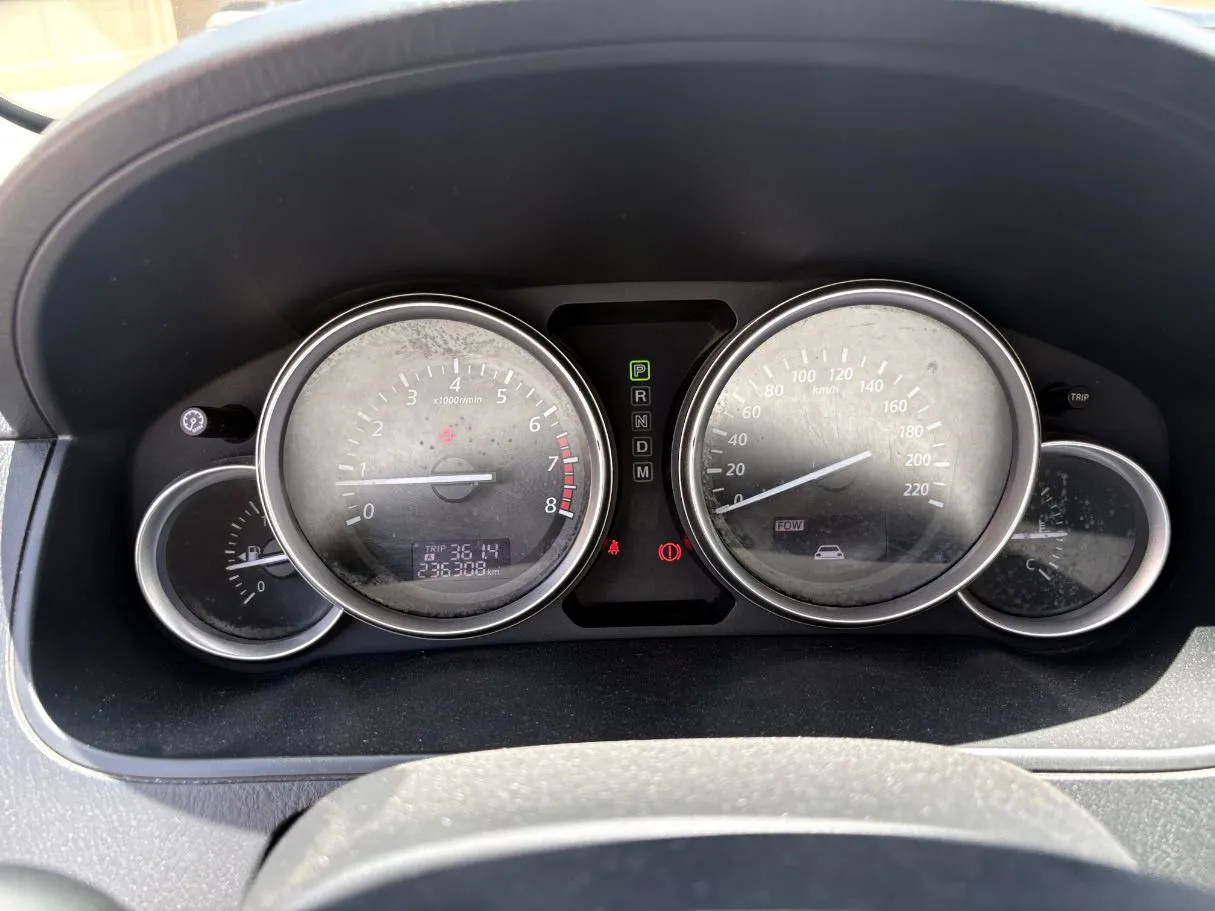 Car image 23