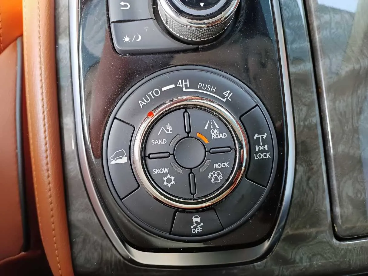 Car image 23