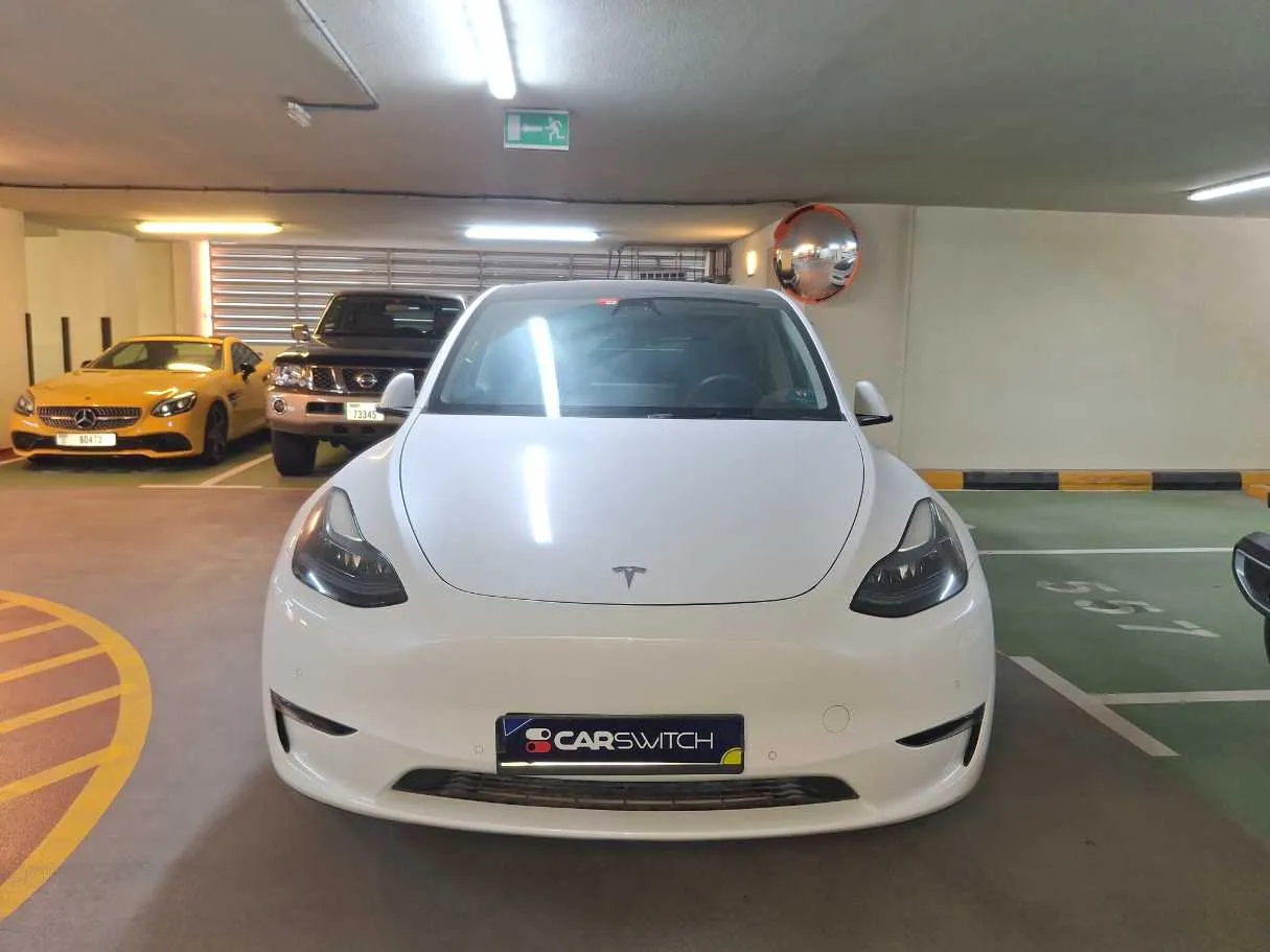 Car image 2