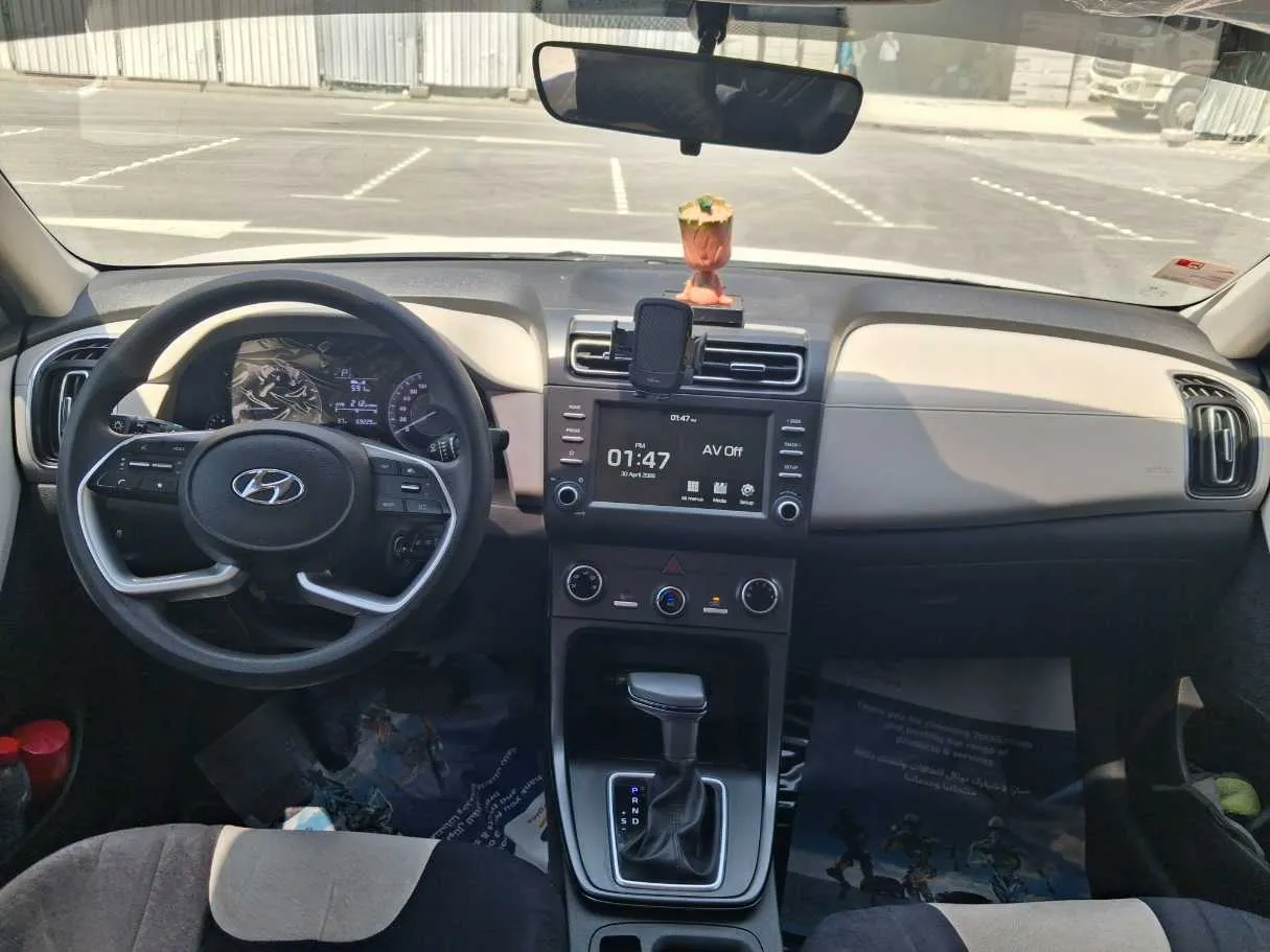 Car image 16