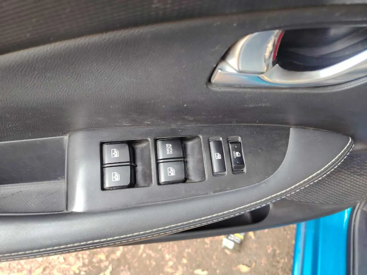 Car image 42