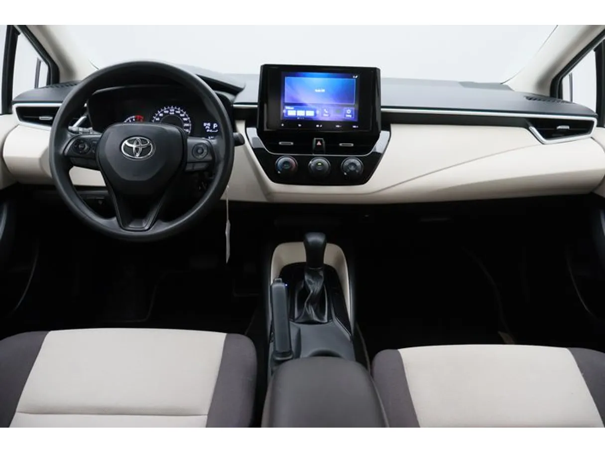 Car image 14