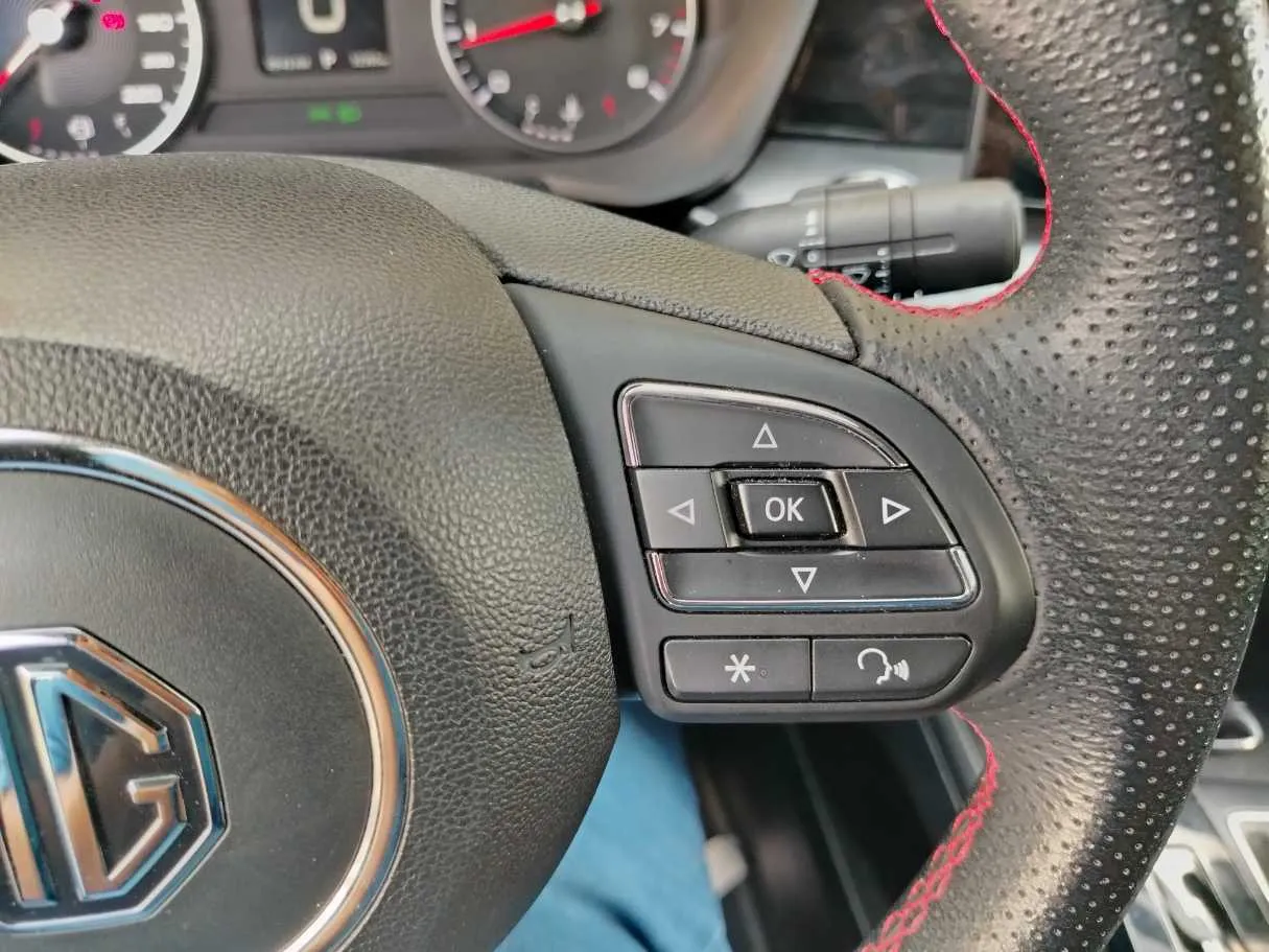 Car image 38