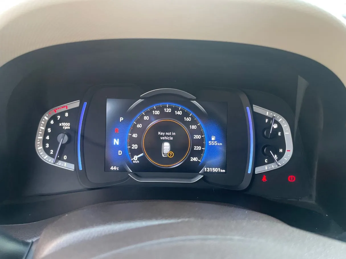 Car image 21