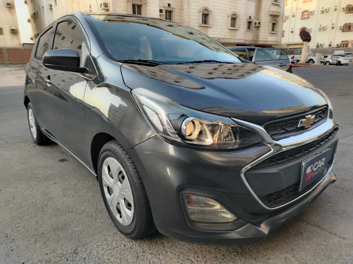 Car image 3