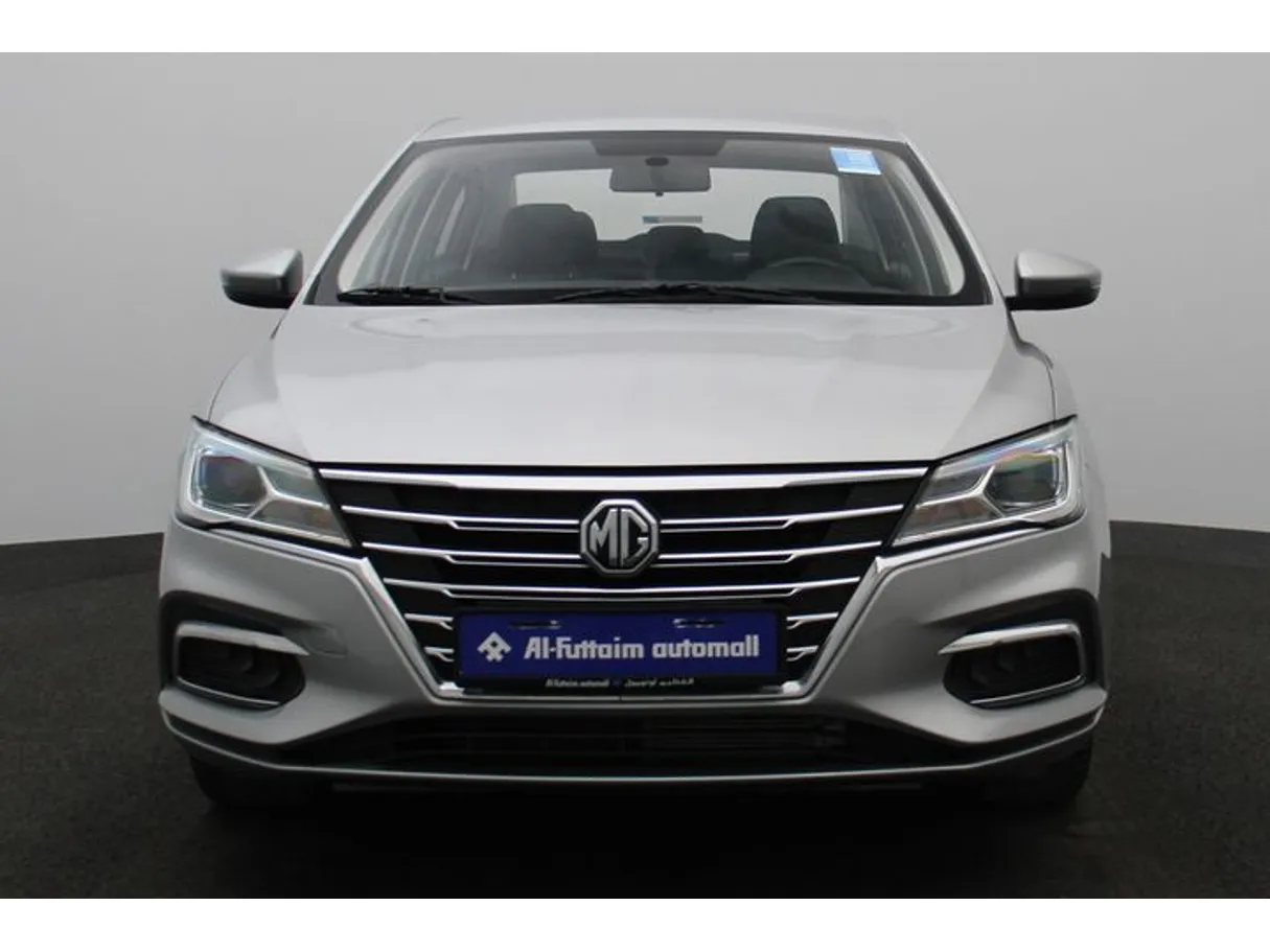Car image 11