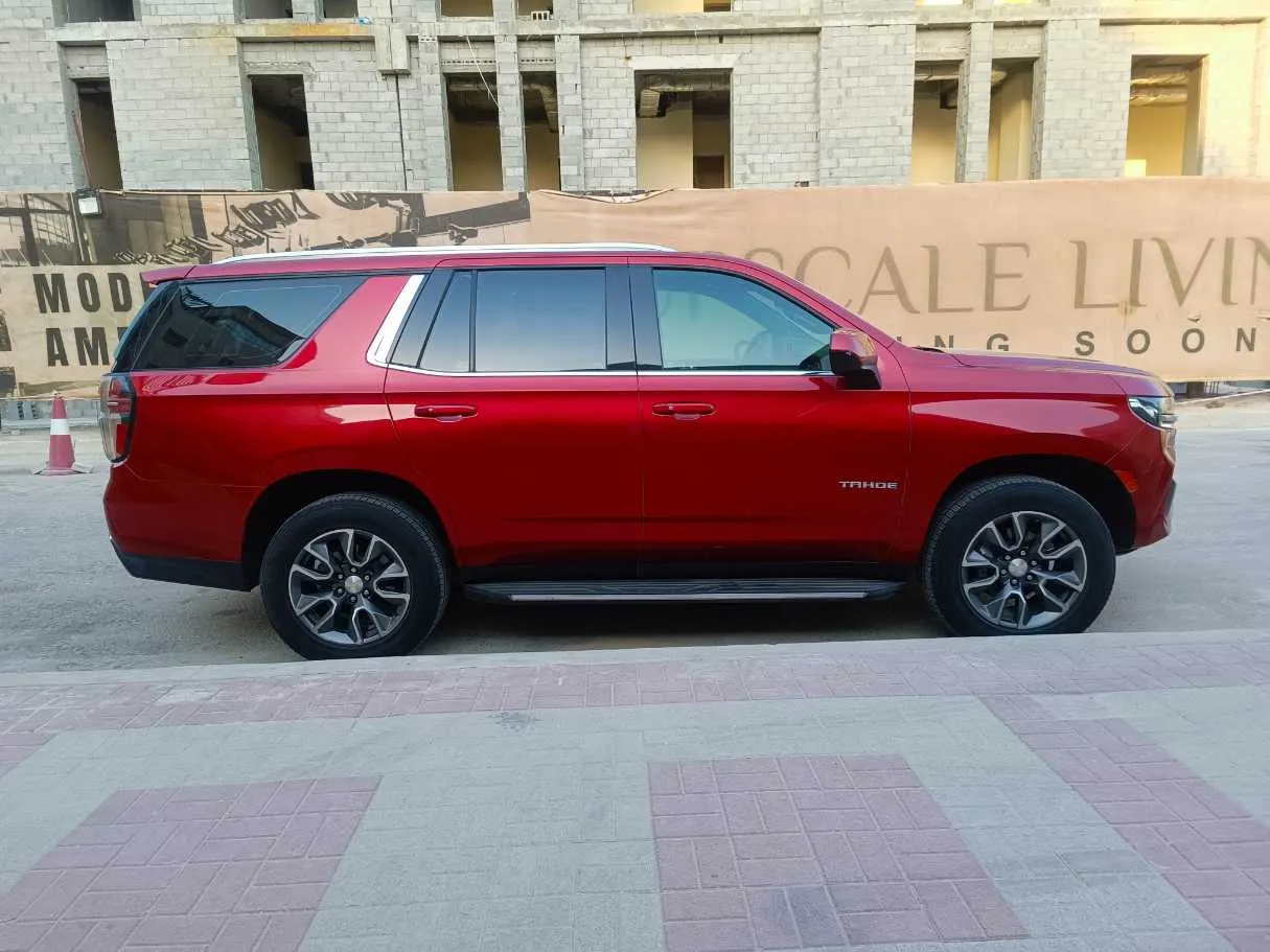 Car image 4