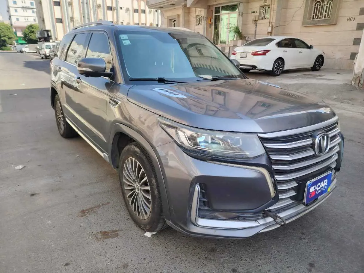 Car image 3