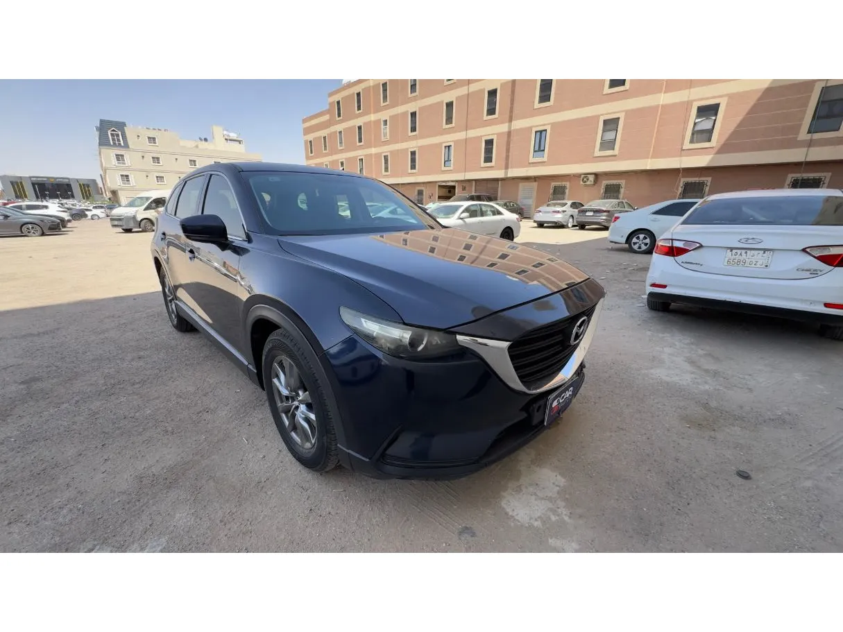 Car image 3