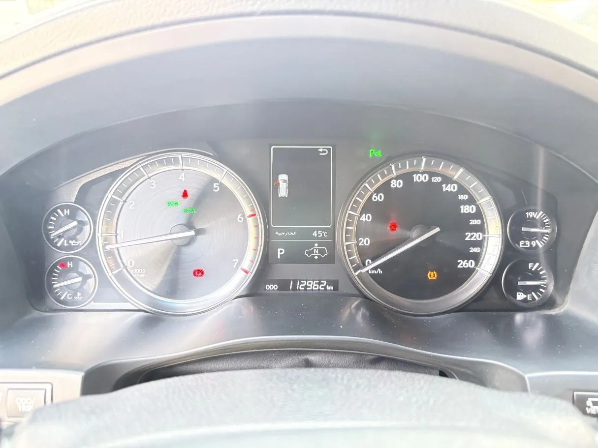 Car image 23