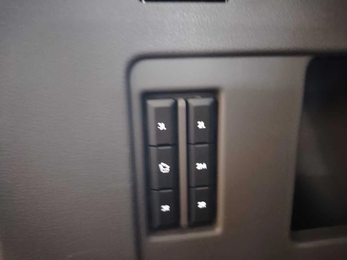 Car image 39