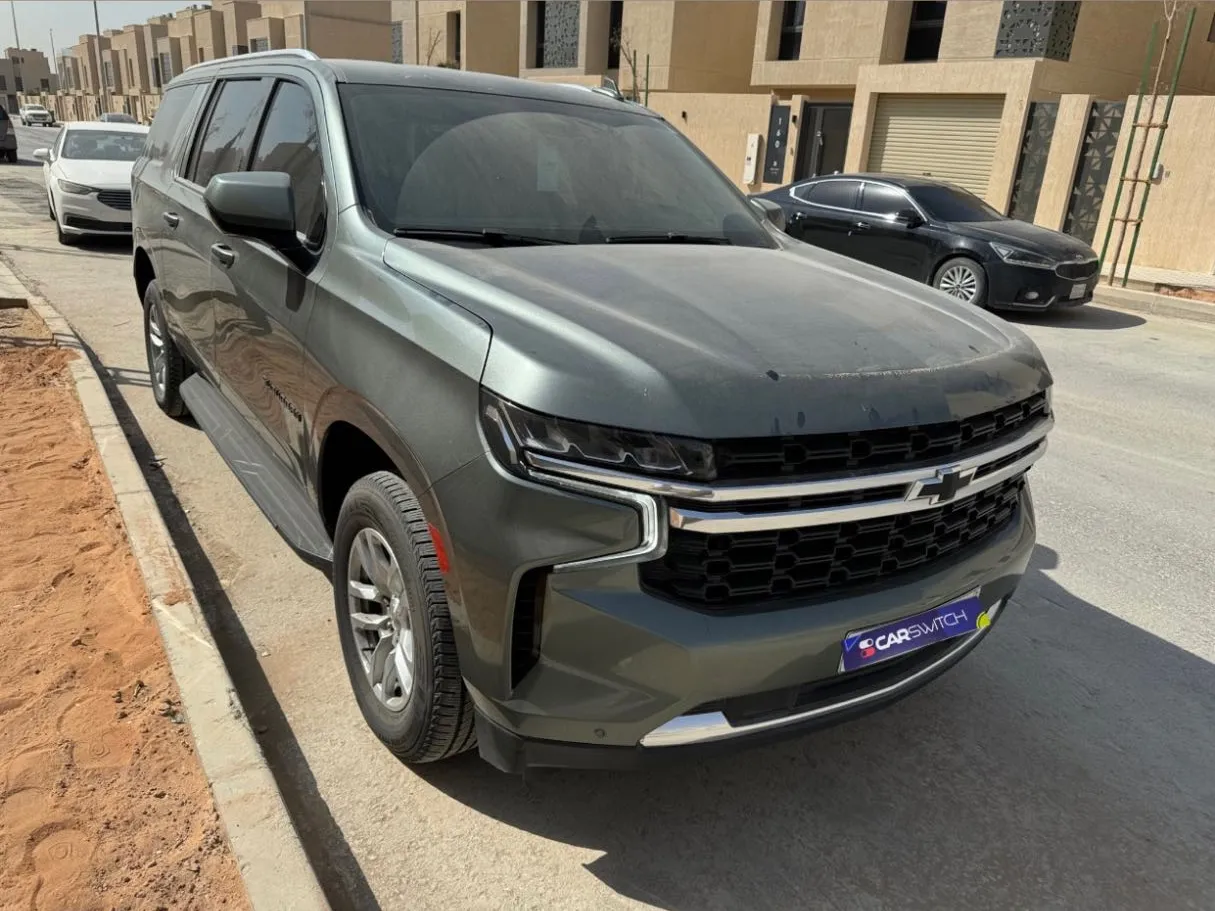 Car image 3