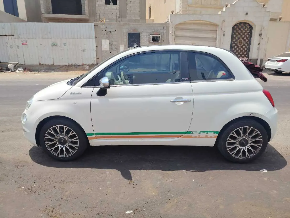 Car image 7