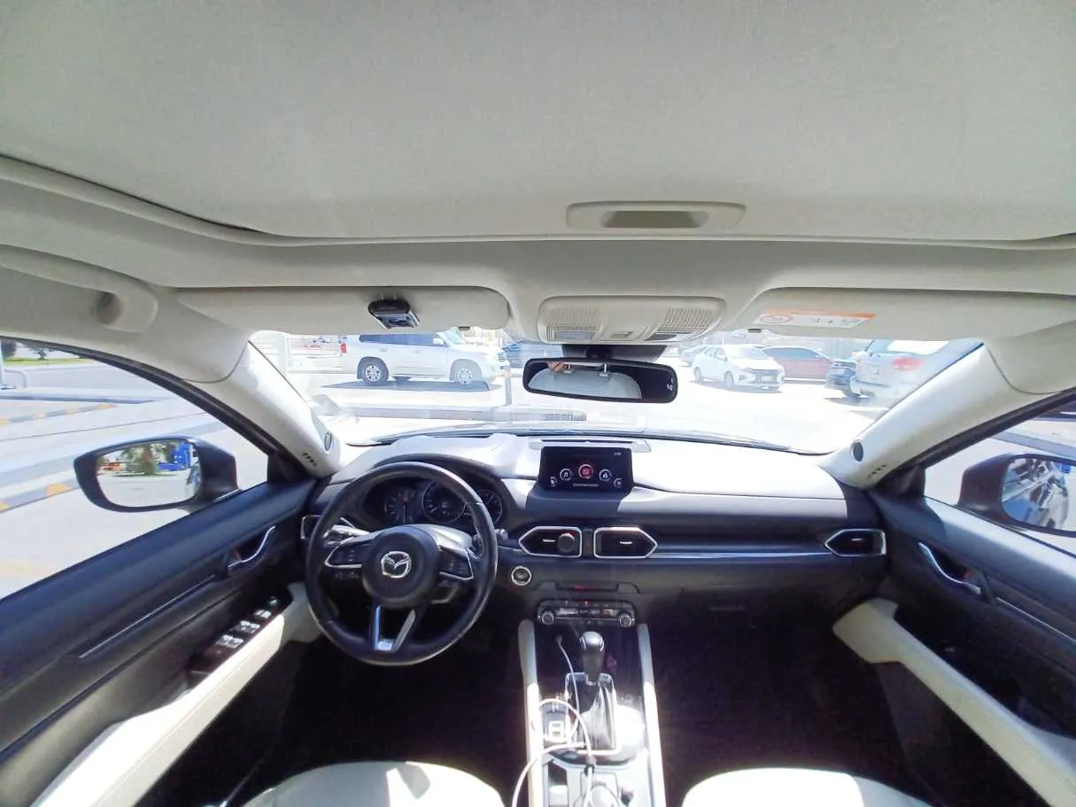 Car image 13