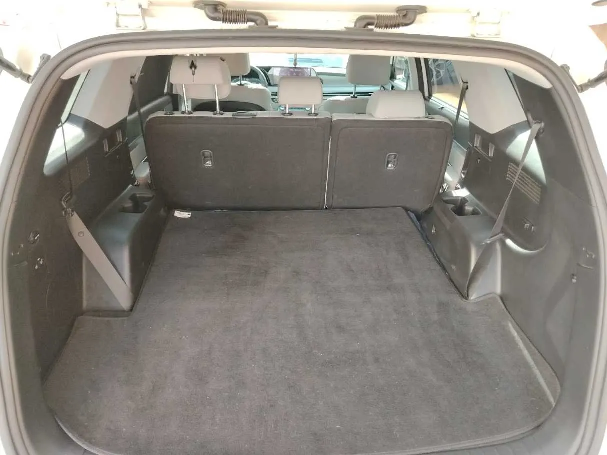 Car image 31