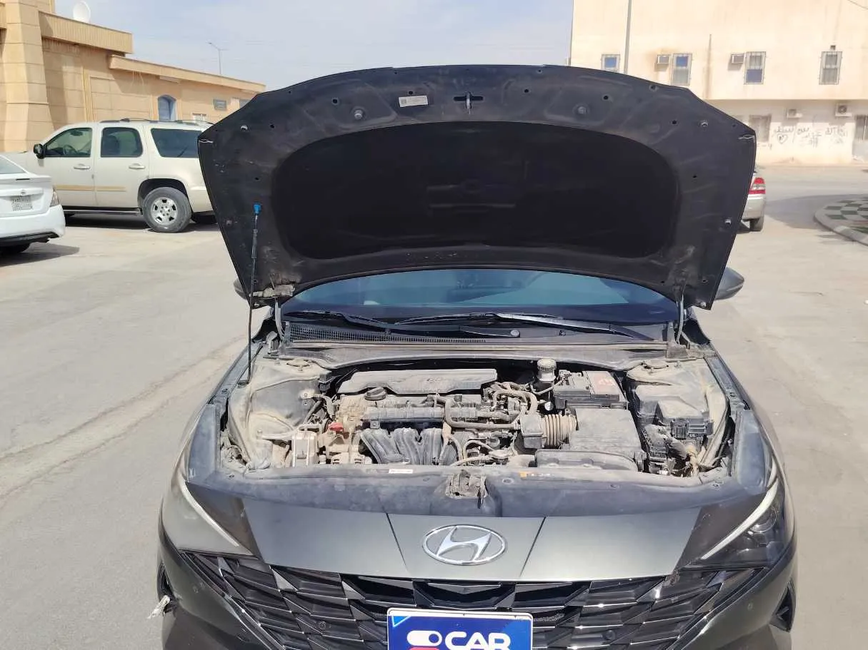 Car image 30