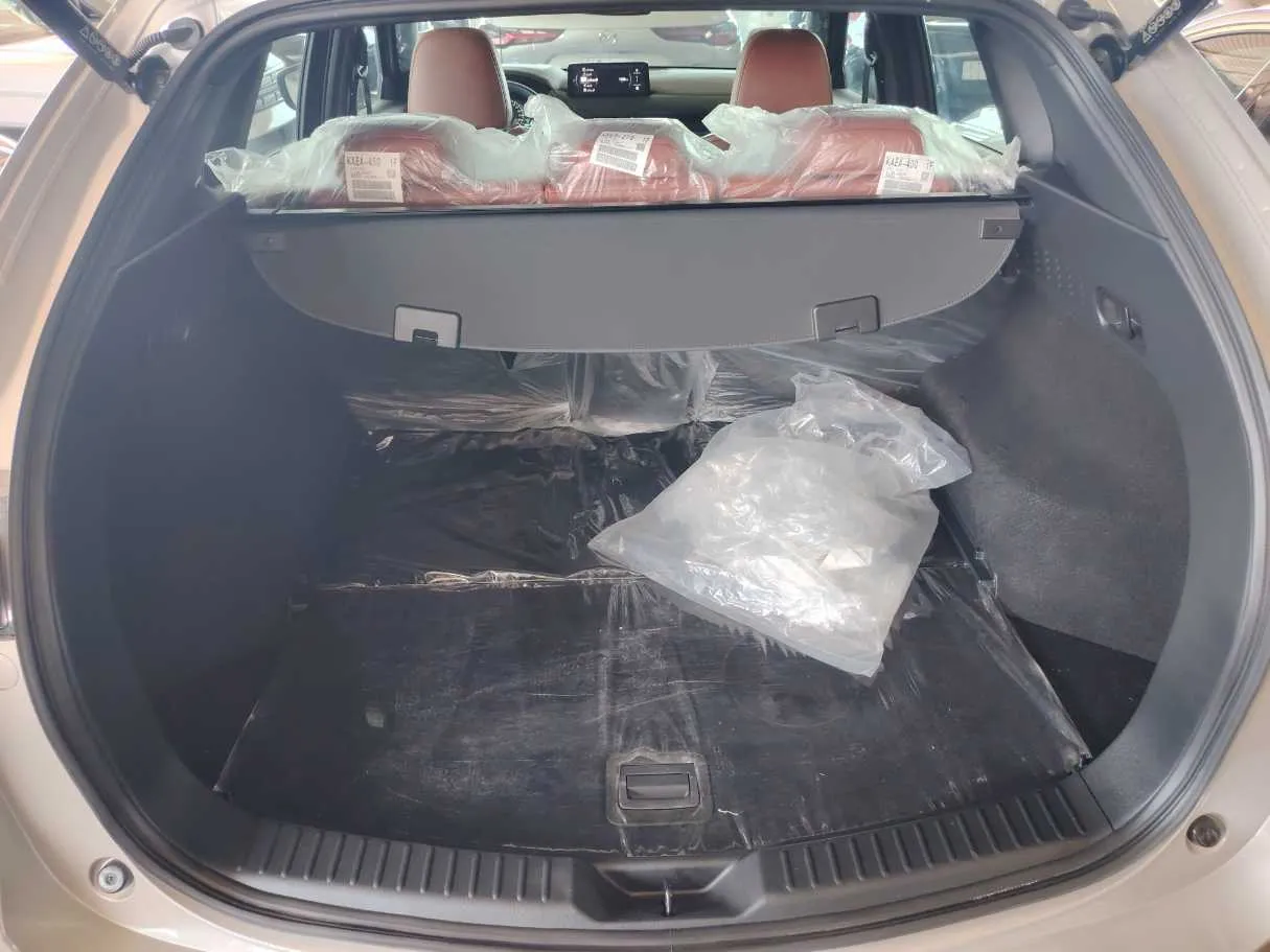 Car image 35