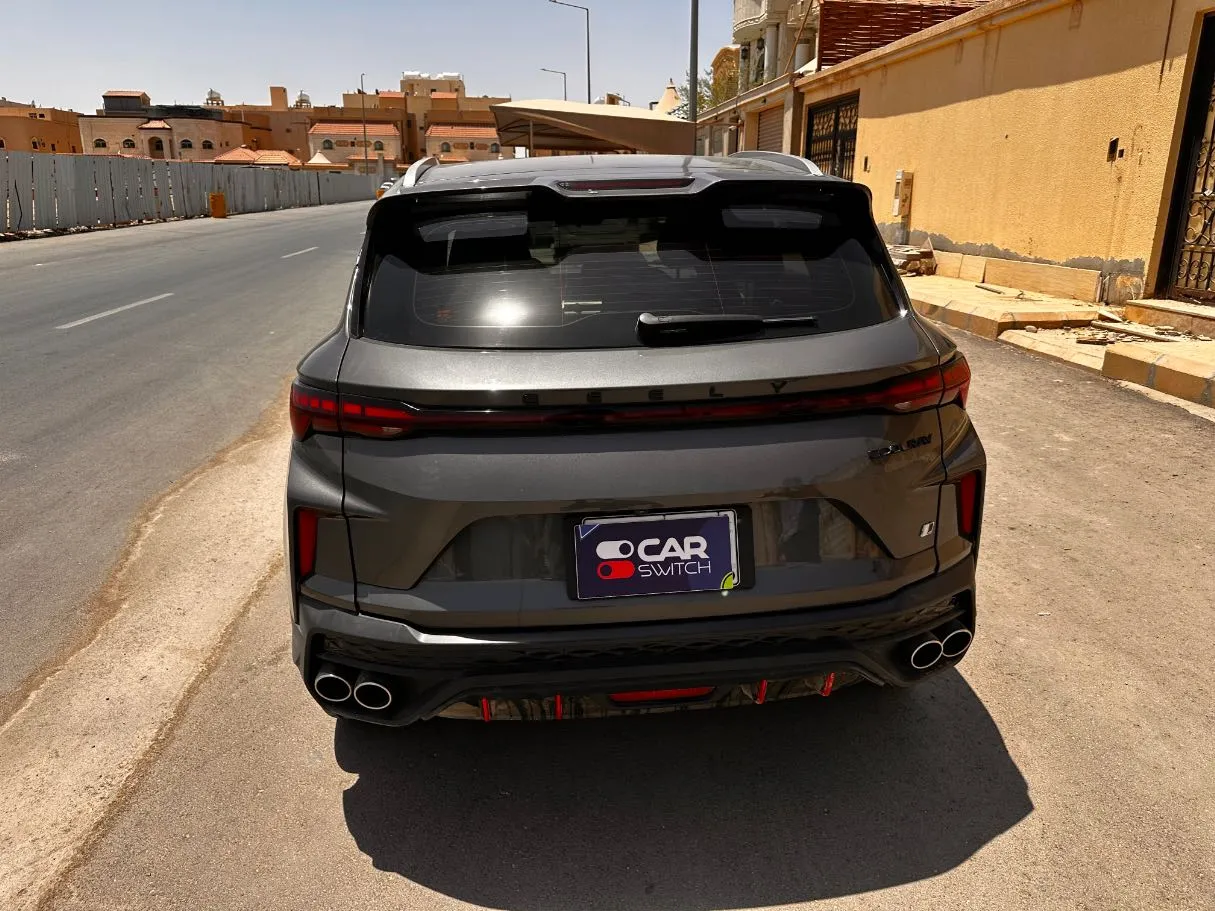 Car image 6