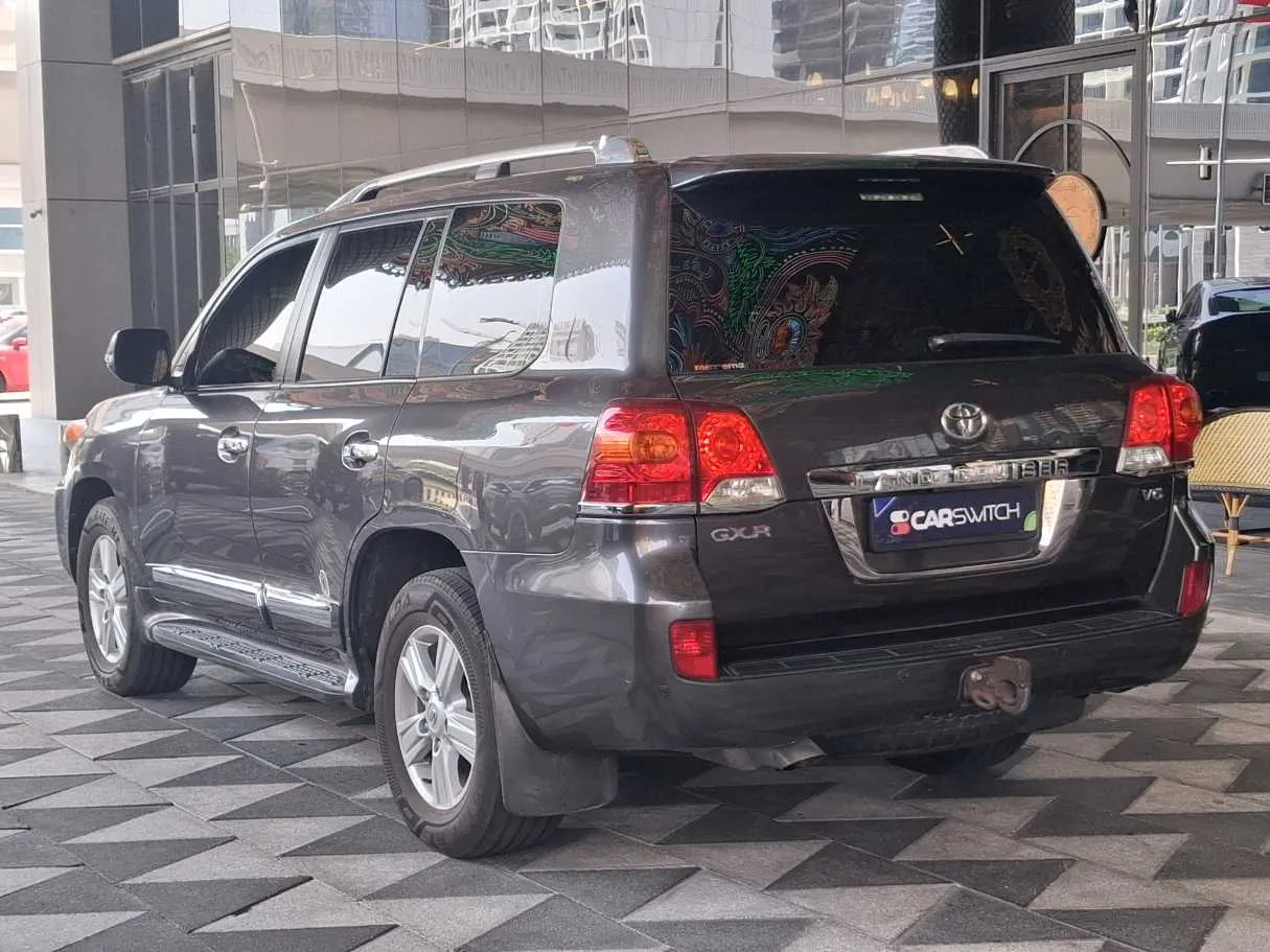 Car image 7