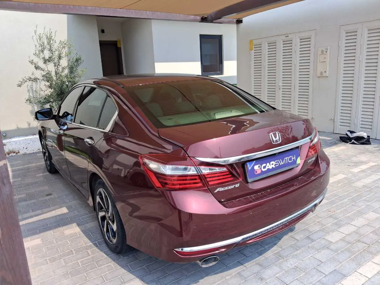 Car image 7