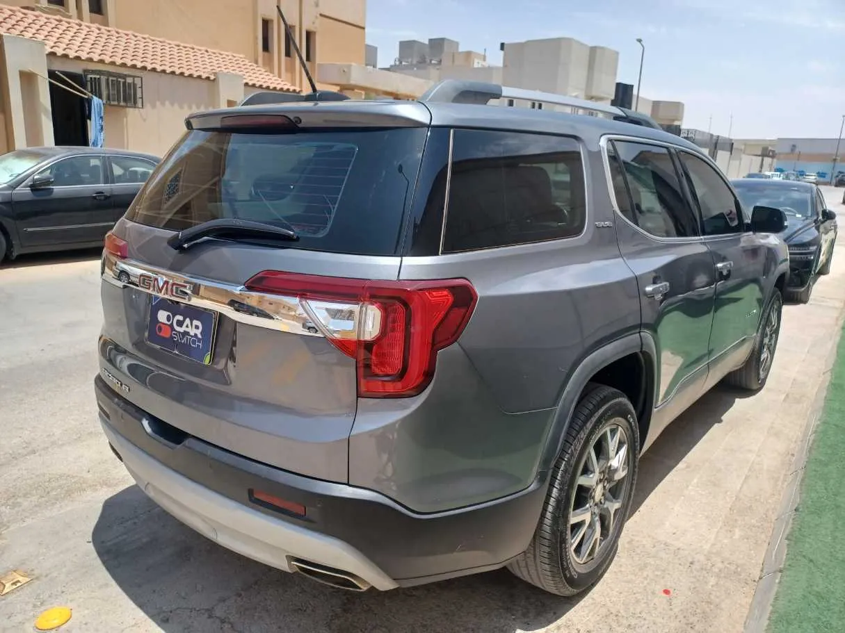 Car image 5