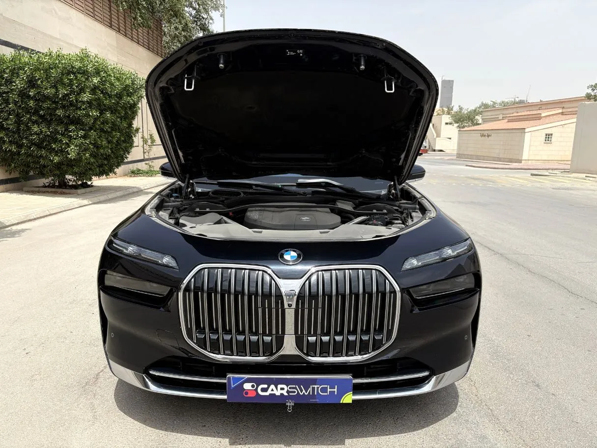Car image 37