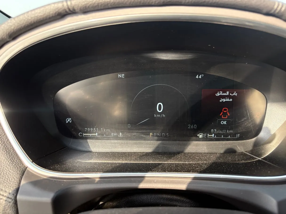 Car image 24