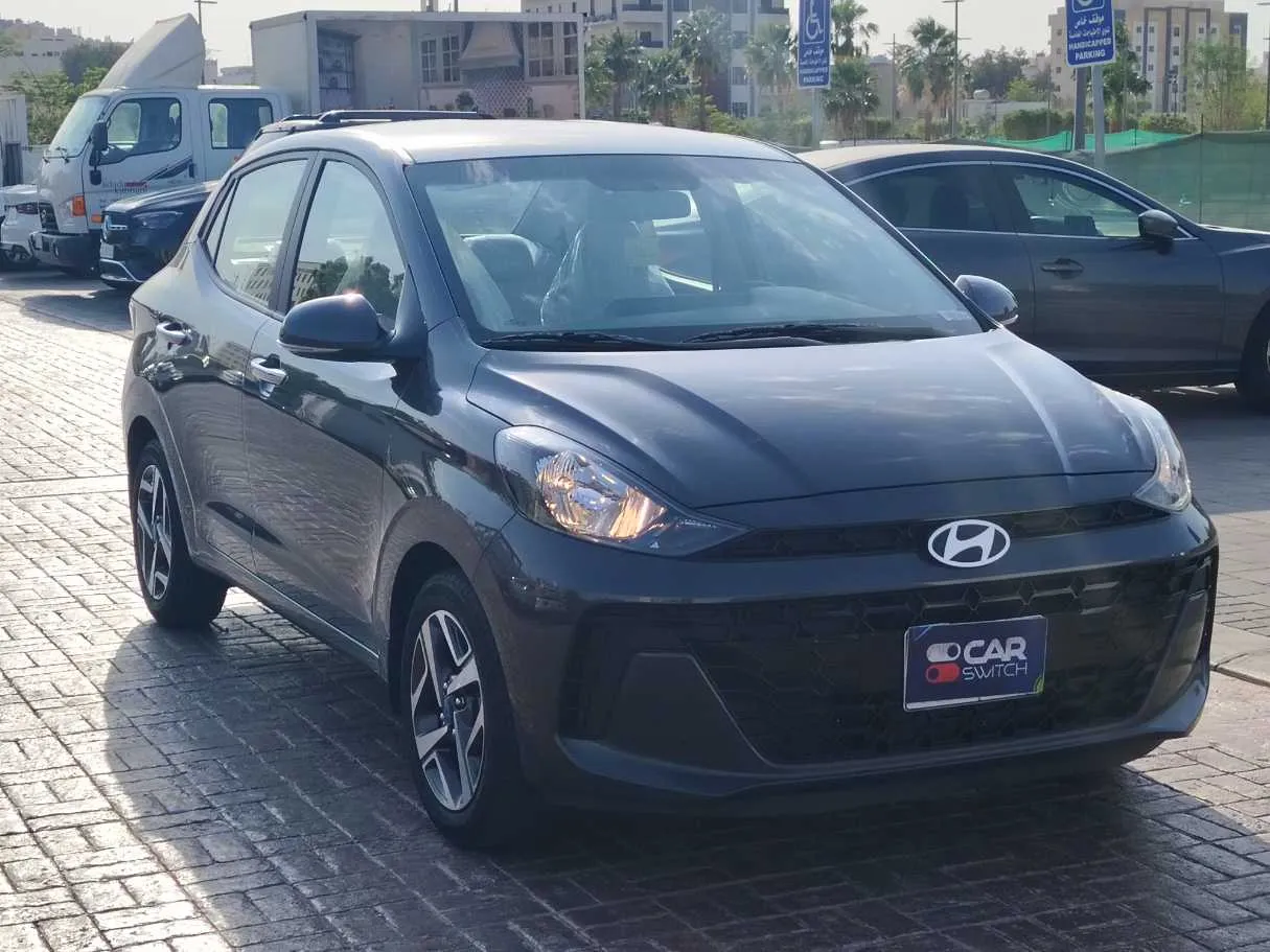 Car image 3