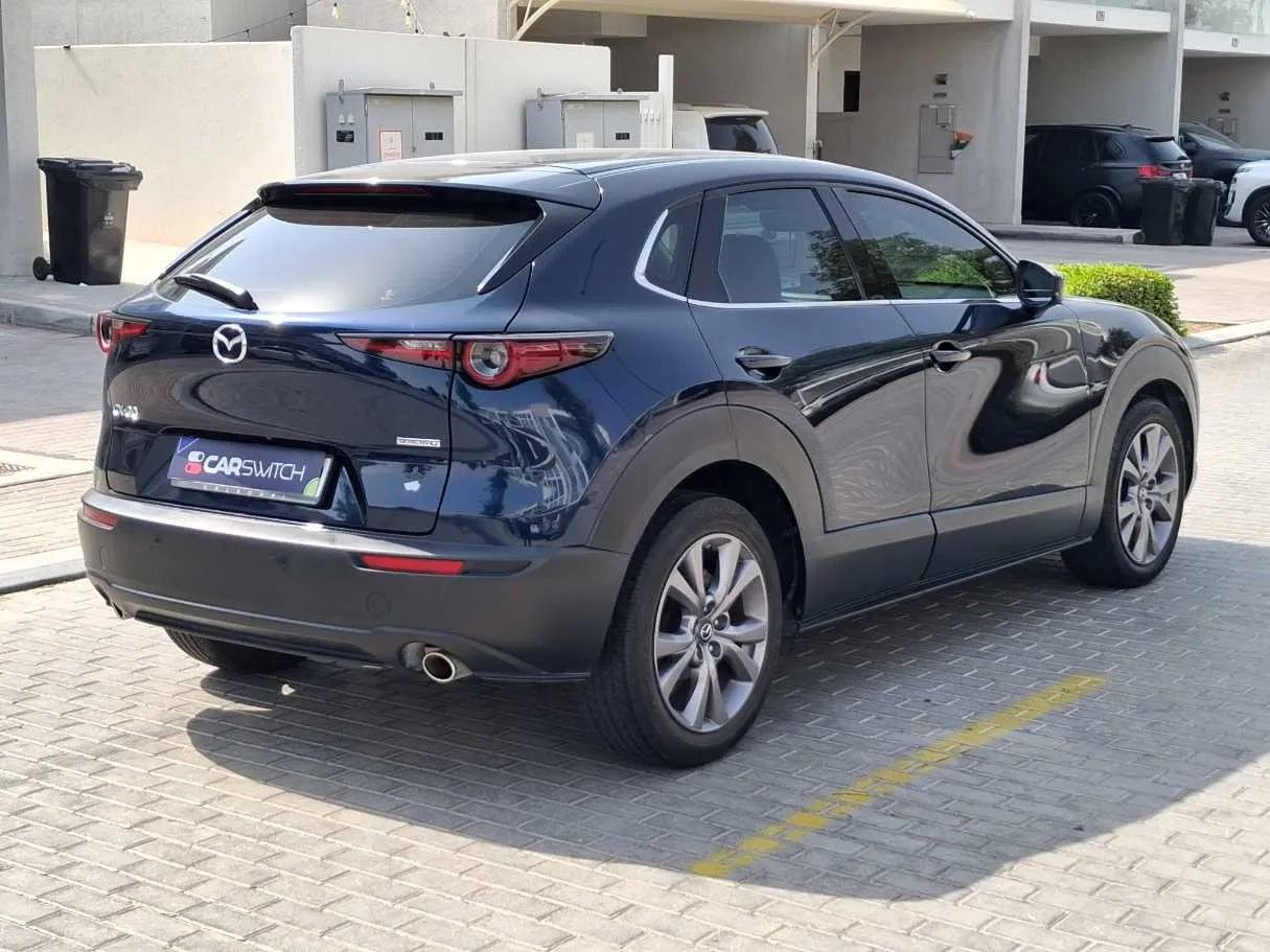 Car image 5
