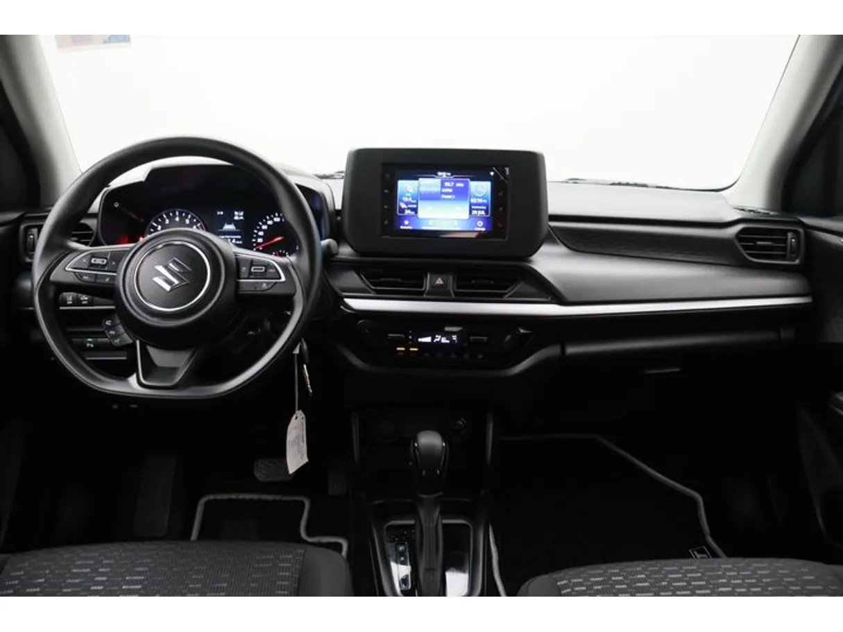 Car image 14