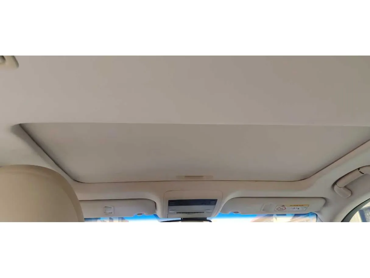 Car image 29