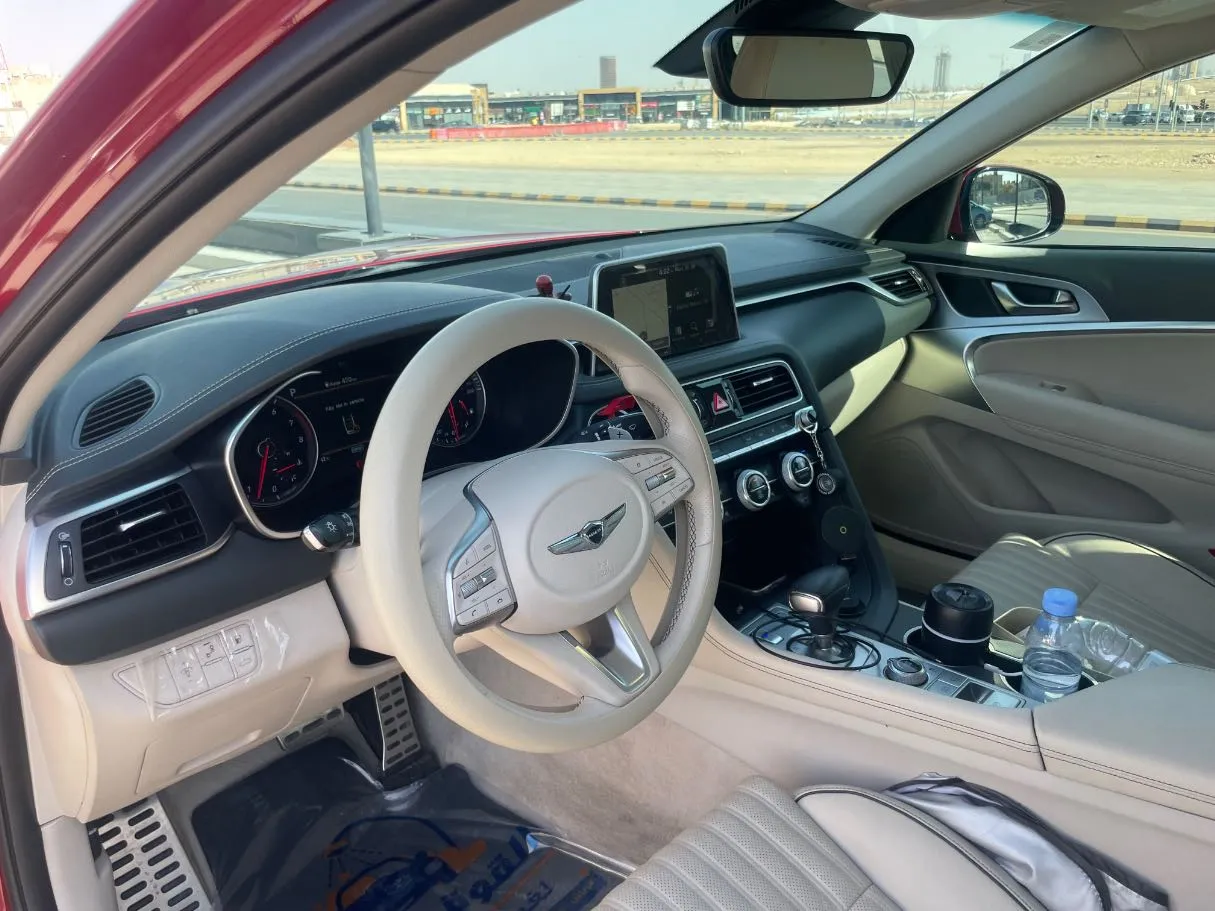 Car image 11