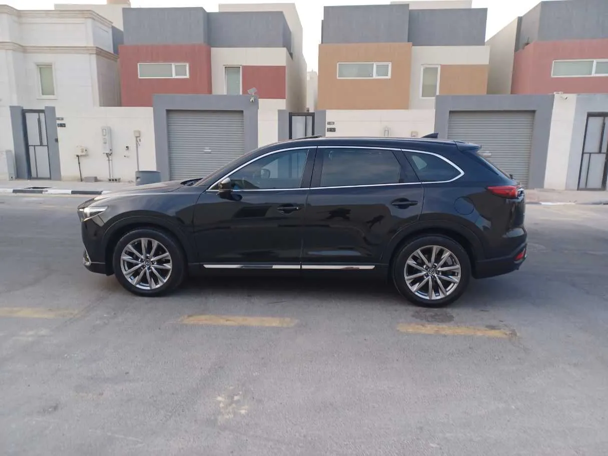 Car image 8