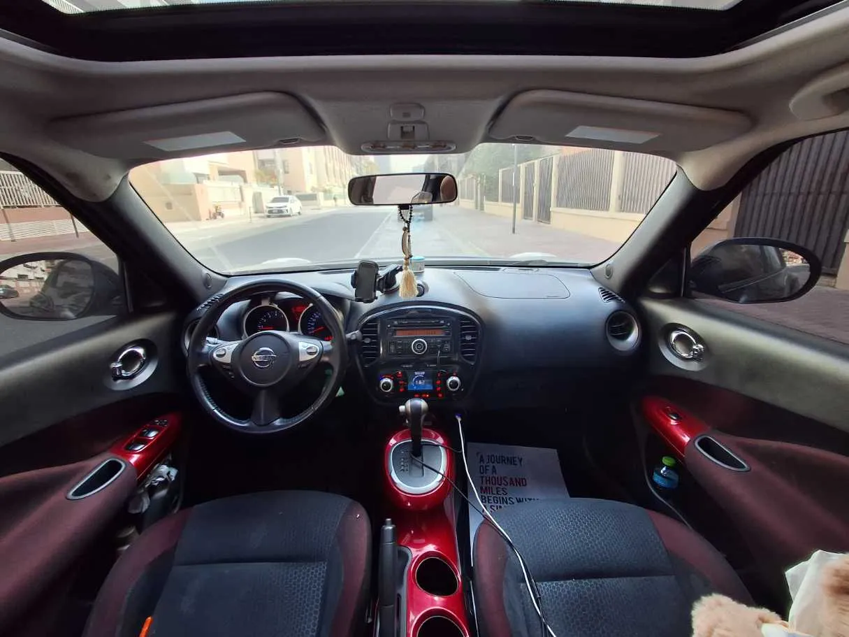 Car image 18