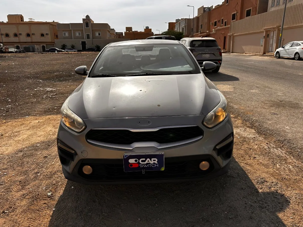 Car image 2