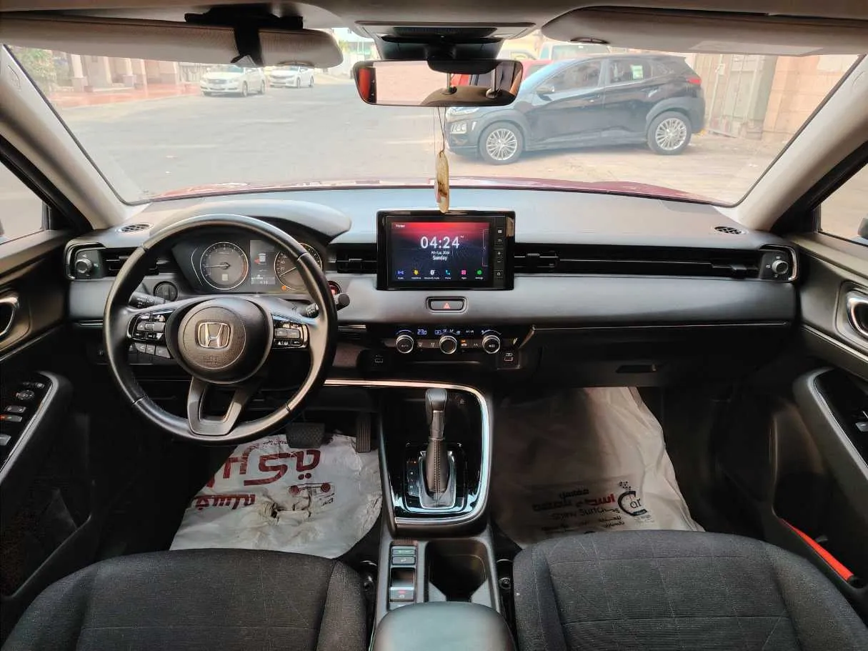 Car image 17