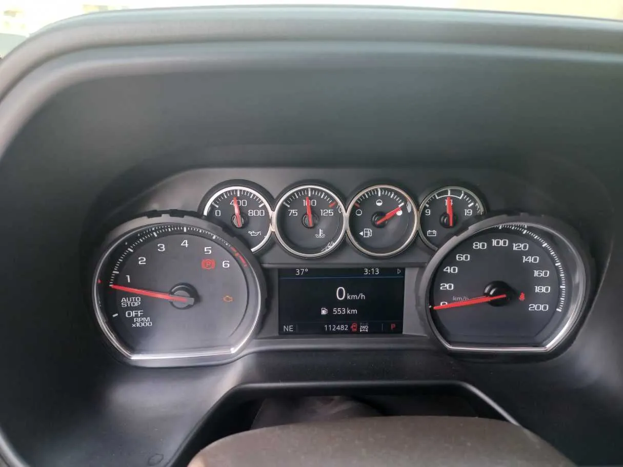 Car image 19