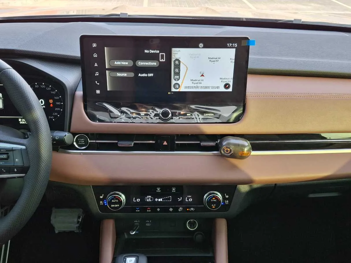 Car image 17