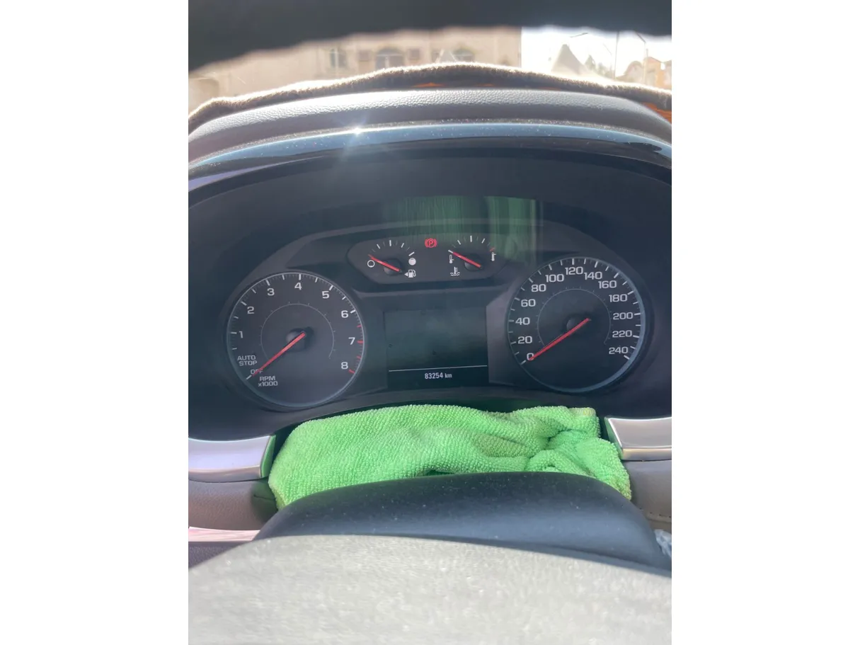 Car image 18