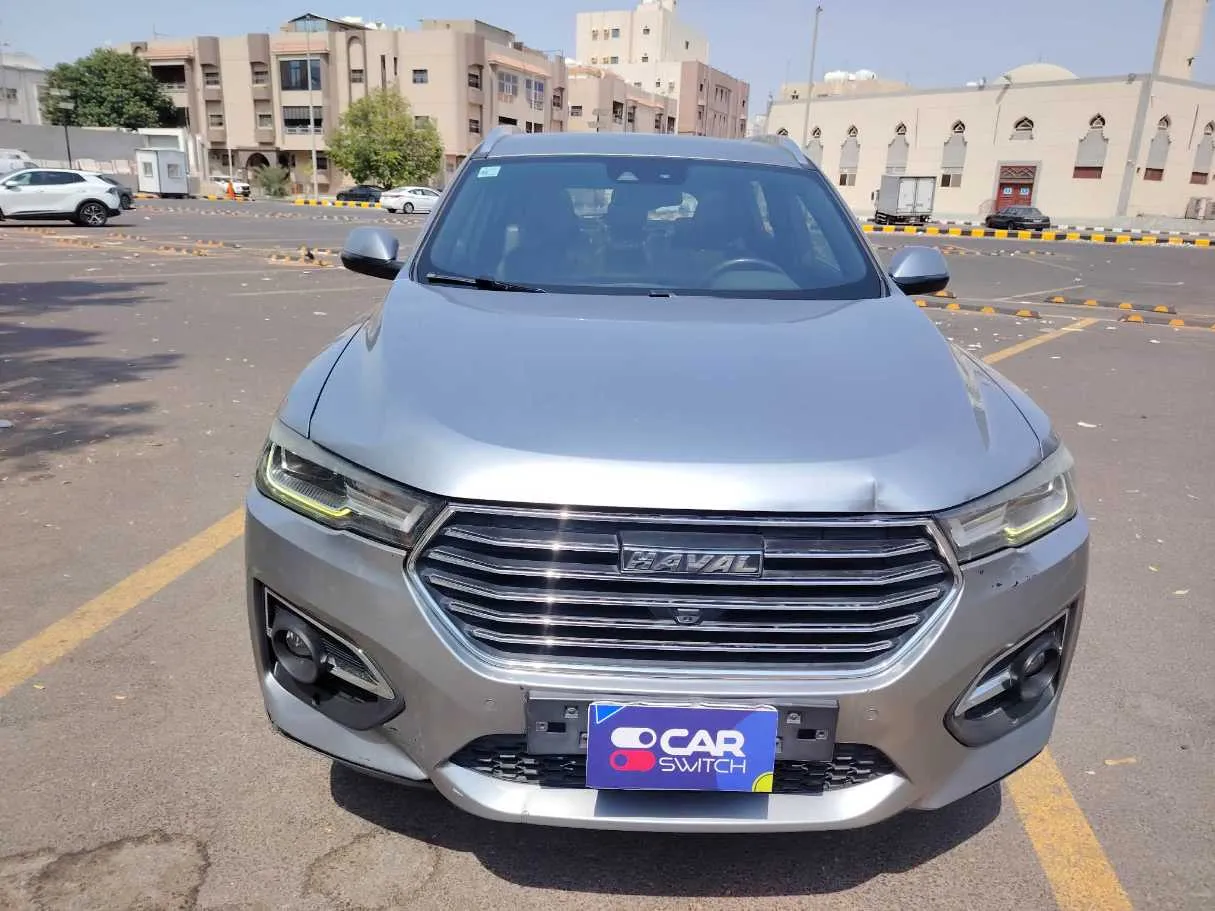 Car image 2