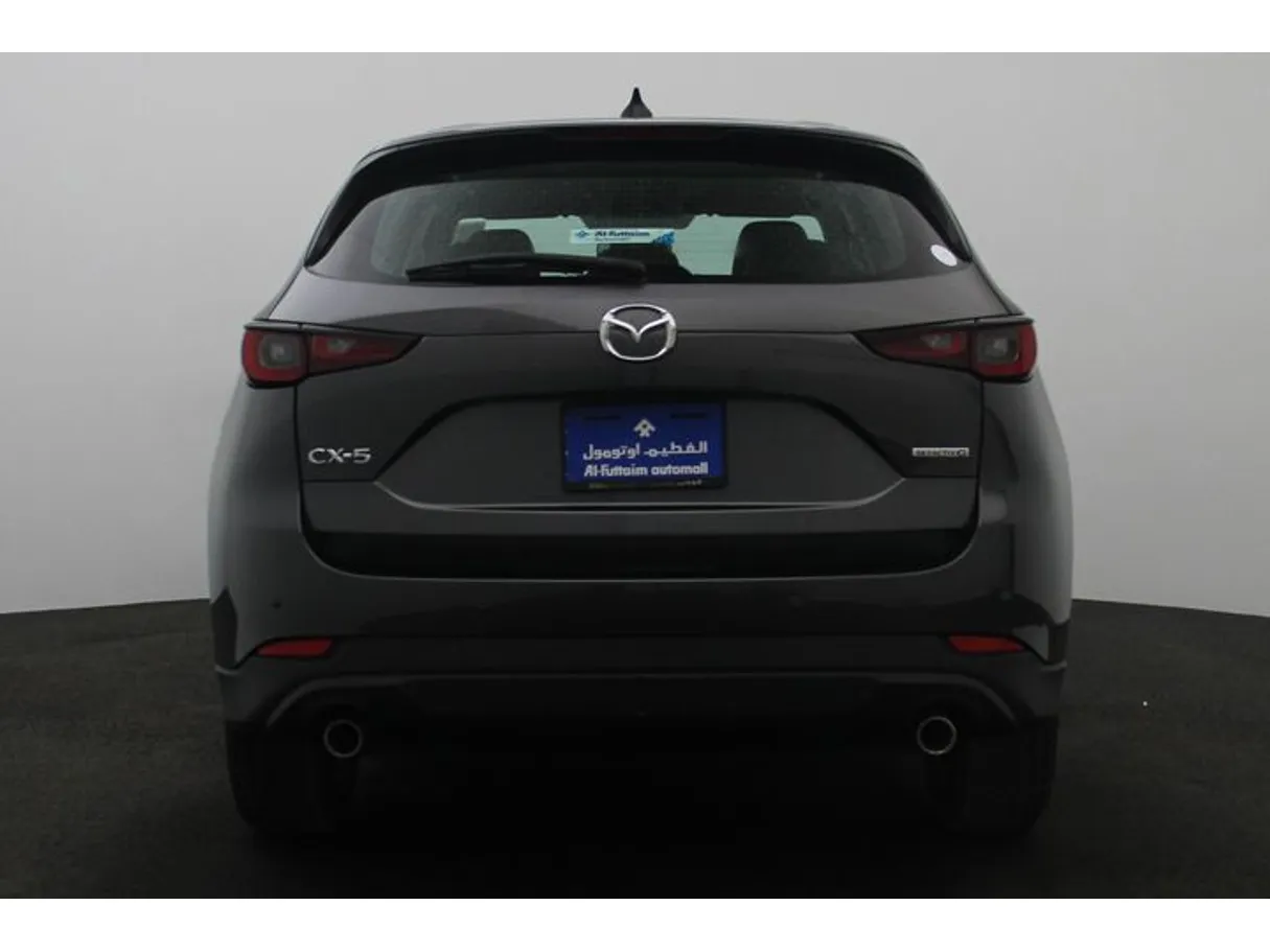 Car image 12