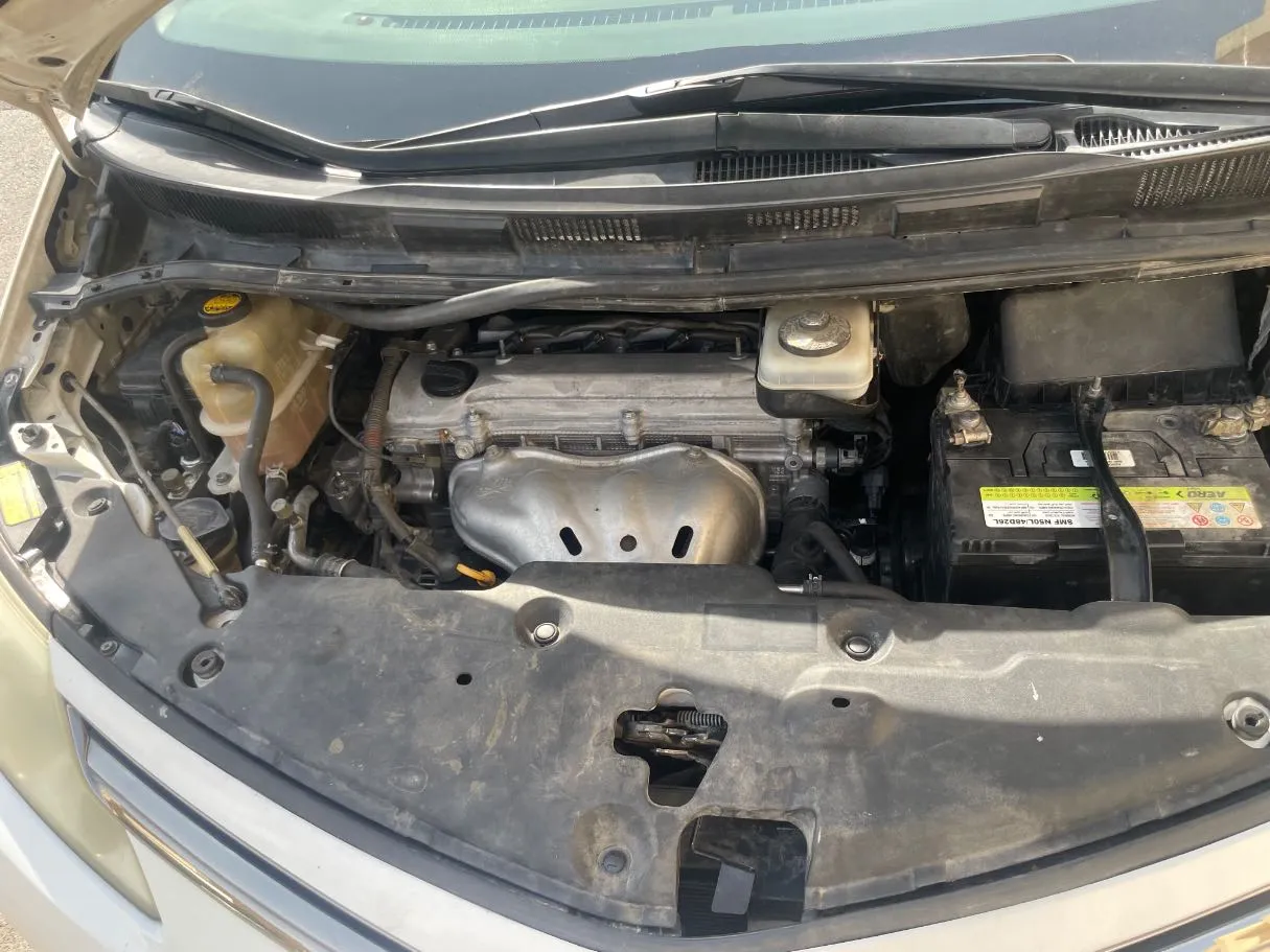 Car image 18