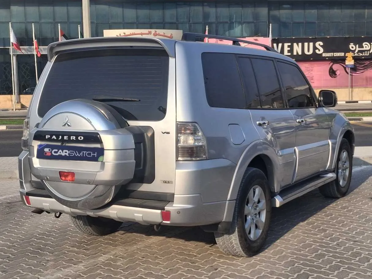Car image 5