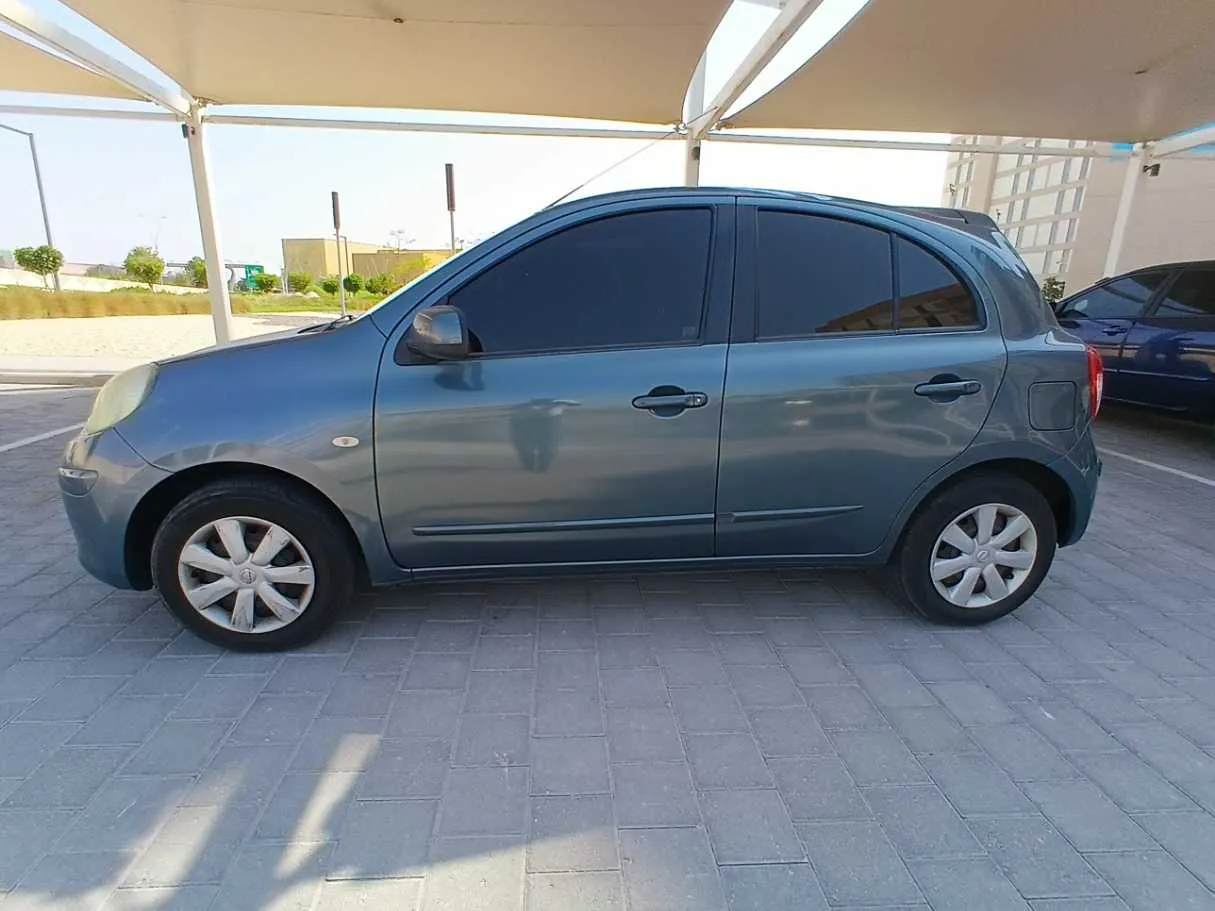 Car image 8